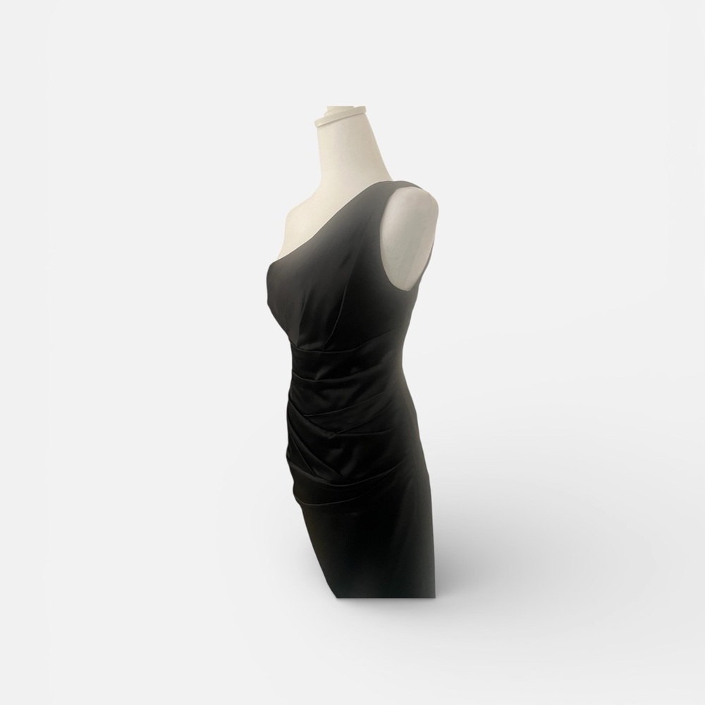 David’s Bridal Black One Shoulder Ruched Cocktail Dress Size 4 - Picture 3 of 7